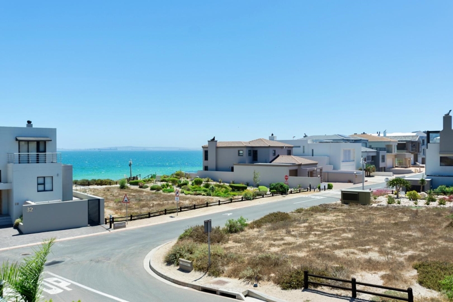 3 Bedroom Property for Sale in Calypso Beach Western Cape